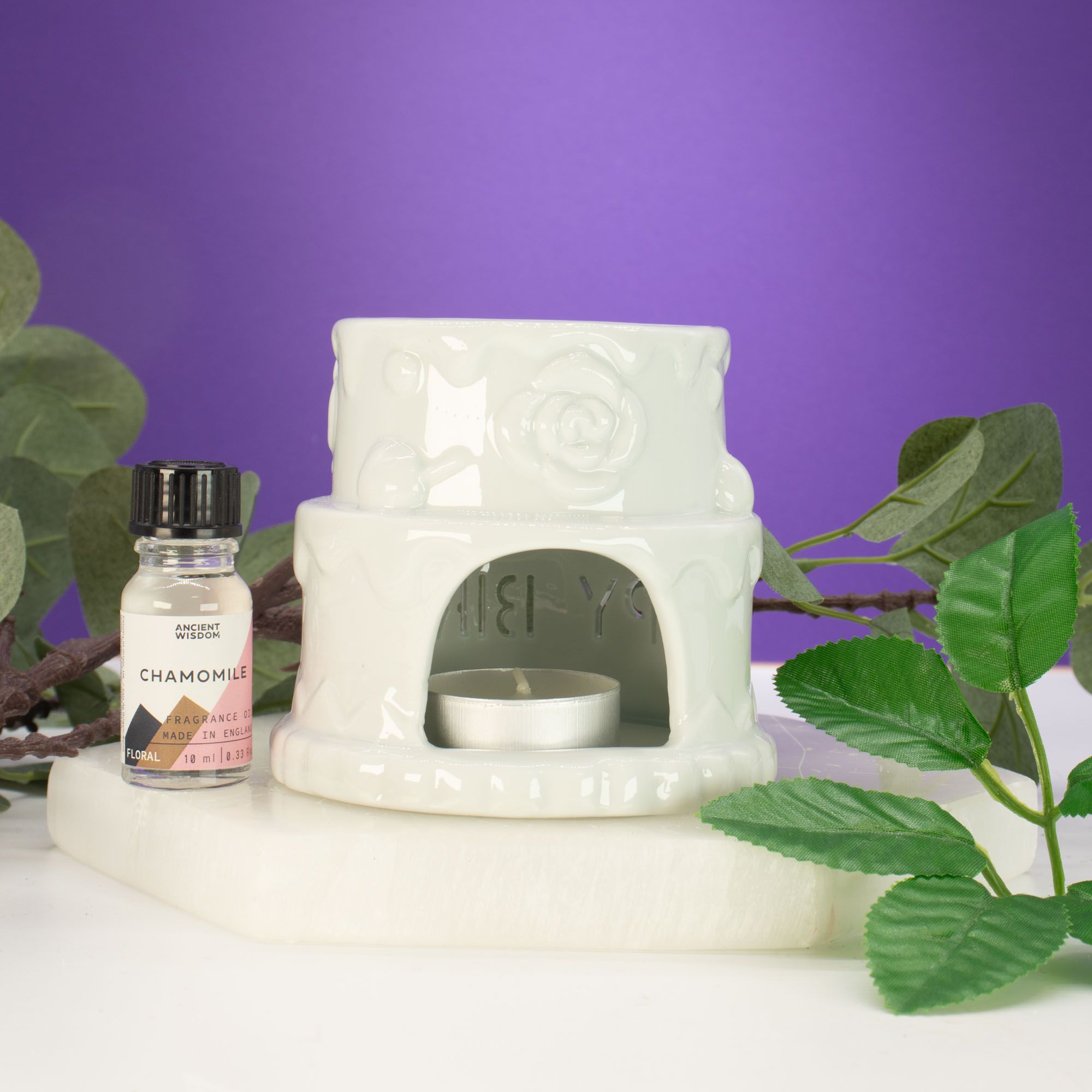 Ceramic Cake Oil Burner - HAPPY BIRTHDAY - White